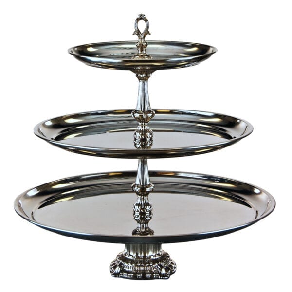 The Tiered Tray Thalia, Easy to Clean and Store